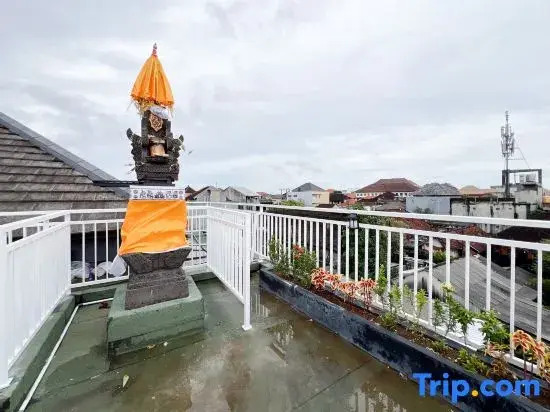 Urbanview Hotel Arta Guna Casa 2