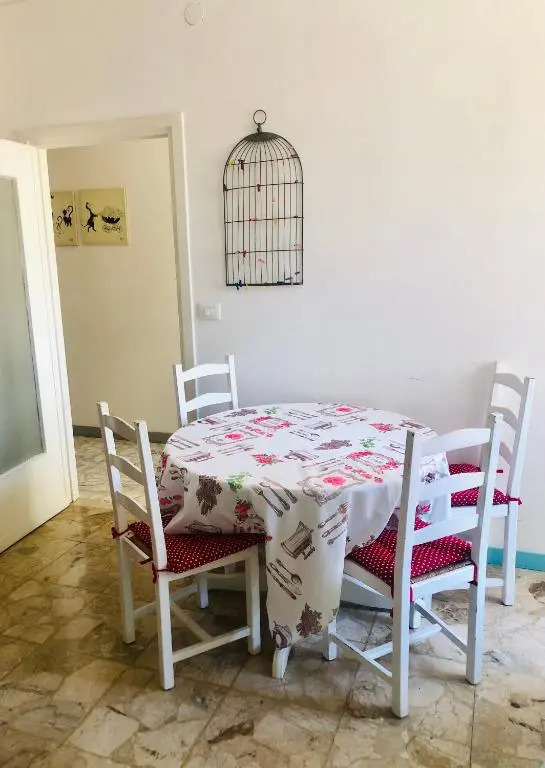 Peaceful apartment 1 minute walk to the beach