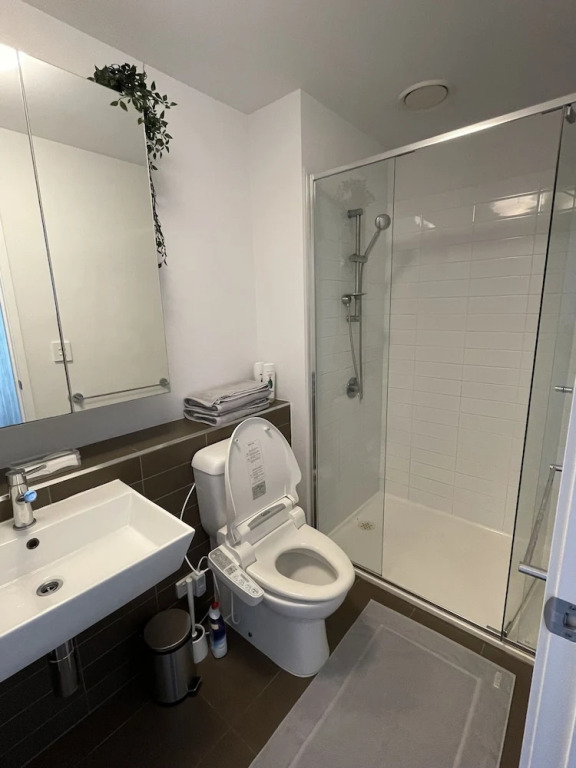Luxury 2B2B Well Furnished Spectacular View