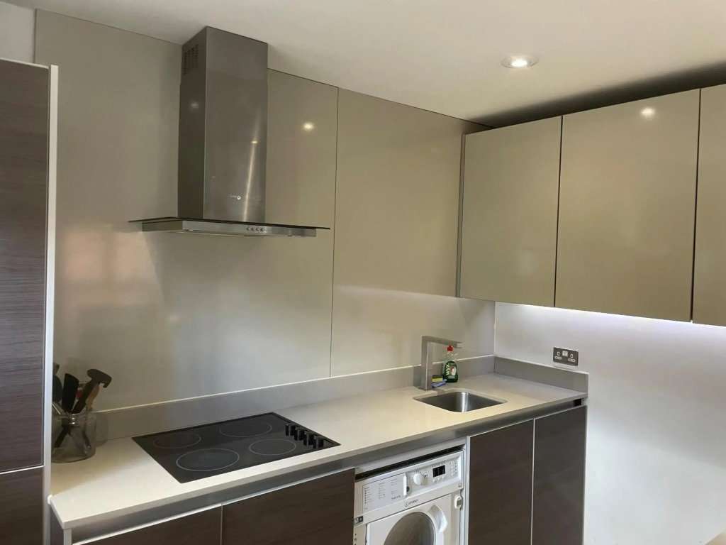 MAIDENHEAD Stylish and modern 2 bedroom apartment