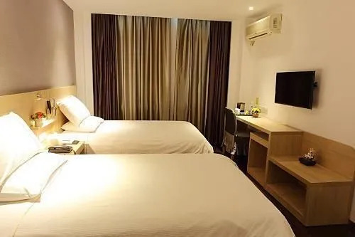 Motel 168
