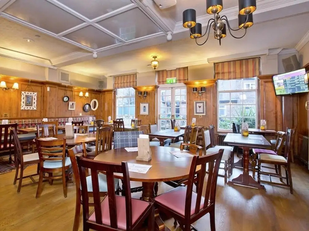 The George Inn