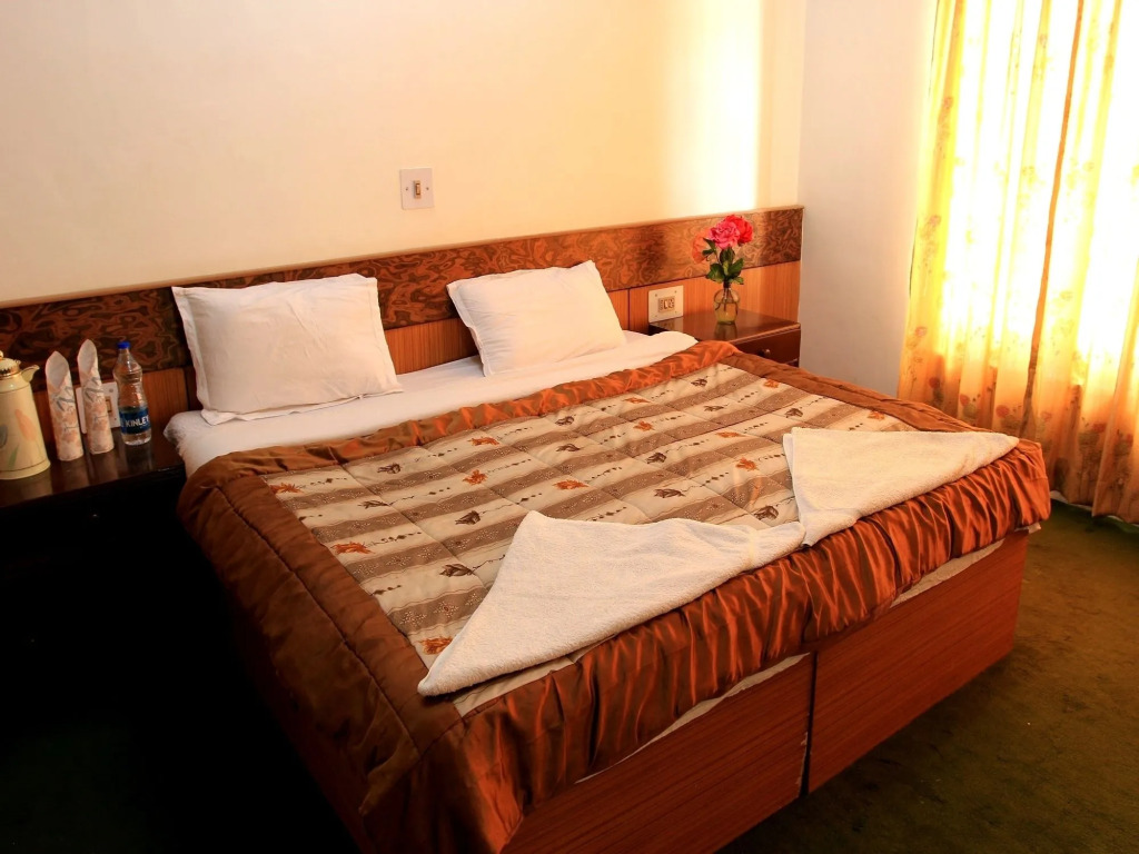 Hotel Mahay Palace