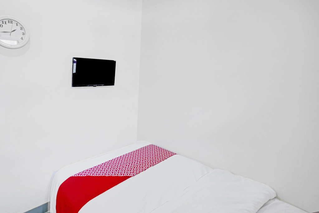 RedDoorz at STM Suite Medan Amplas