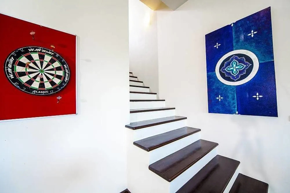 Villa Hin Fa 8 Bed Seaviews in Extensive Modern Grandeur