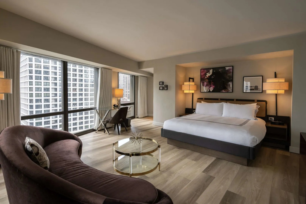 Thompson Chicago, by Hyatt