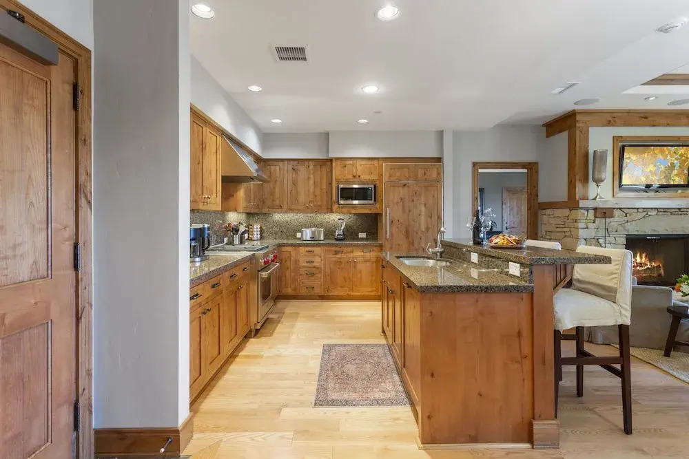Shooting Star Lodge at Deer Valley Resort - Three Bedroom Residence #101 3 Condo