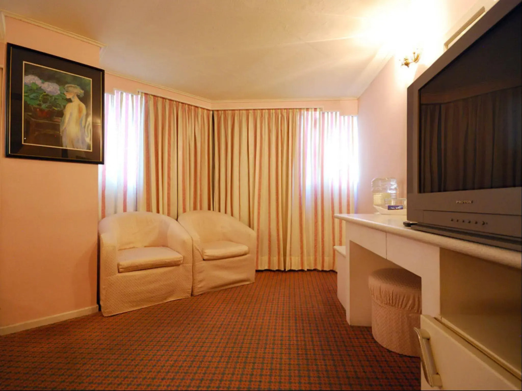 King Set Hotel