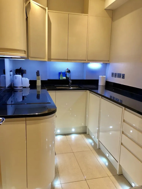 Claverton Street Apartment