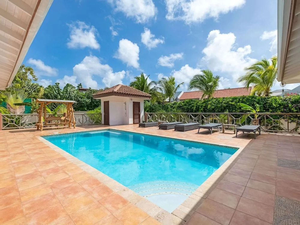 Villa With Poolside Terrace