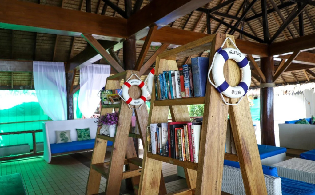 Coral Island Resort