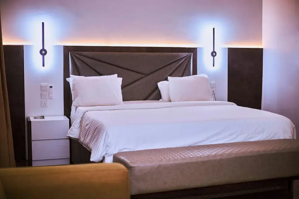 Saint Tropez Hotel and Suites