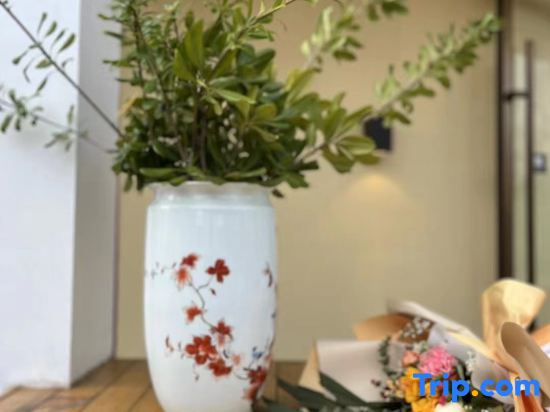 East Lake Joyful Homestay
