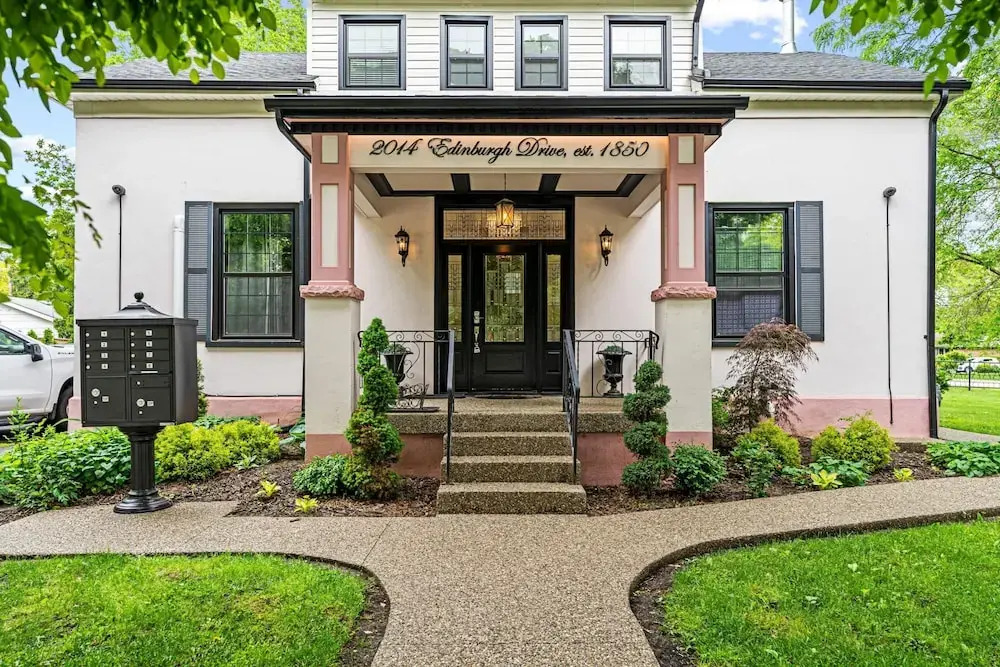 Private Apt Neardowntown Ideal for Long Stays U4