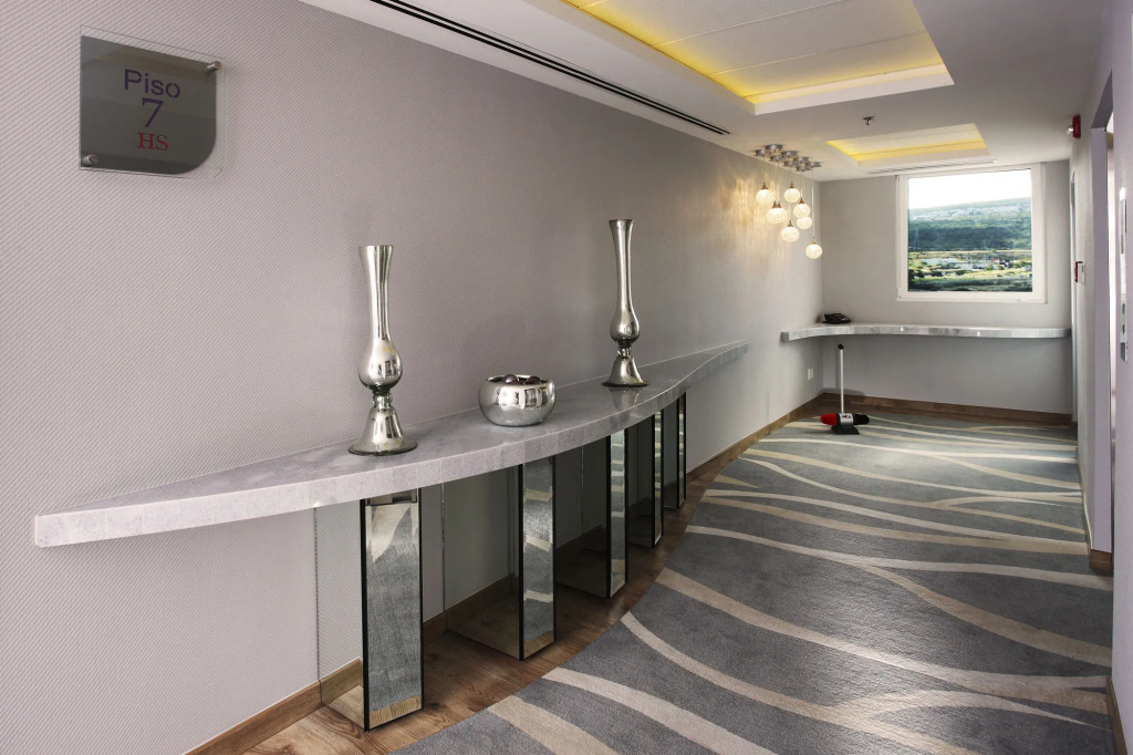 HS HOTSSON Hotel Queretaro