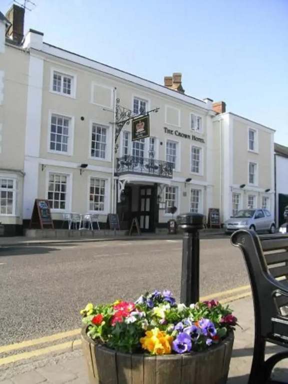 Crown Hotel Brackley