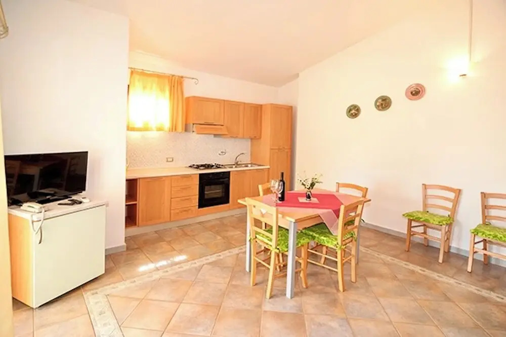 Residence with swimming pool near Budoni