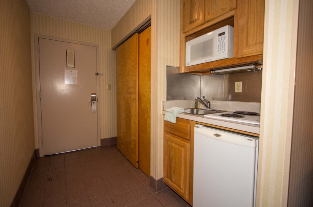 Red Roof Inn & Suites Newport News