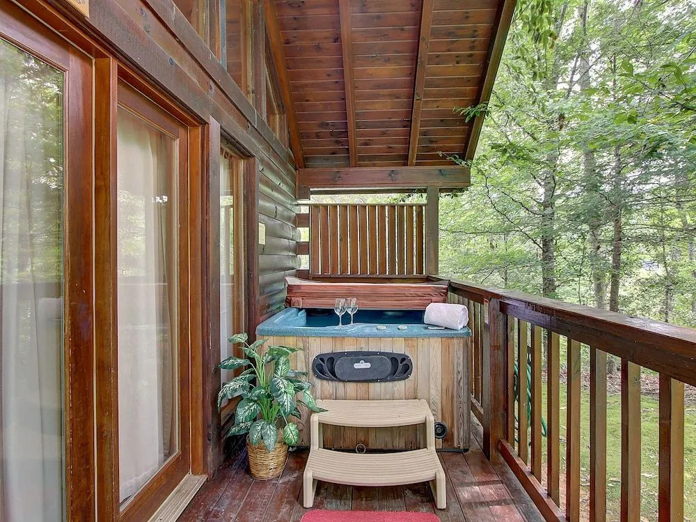 Kozy Korner 1 Bedroom 1 Bathroom Cabin