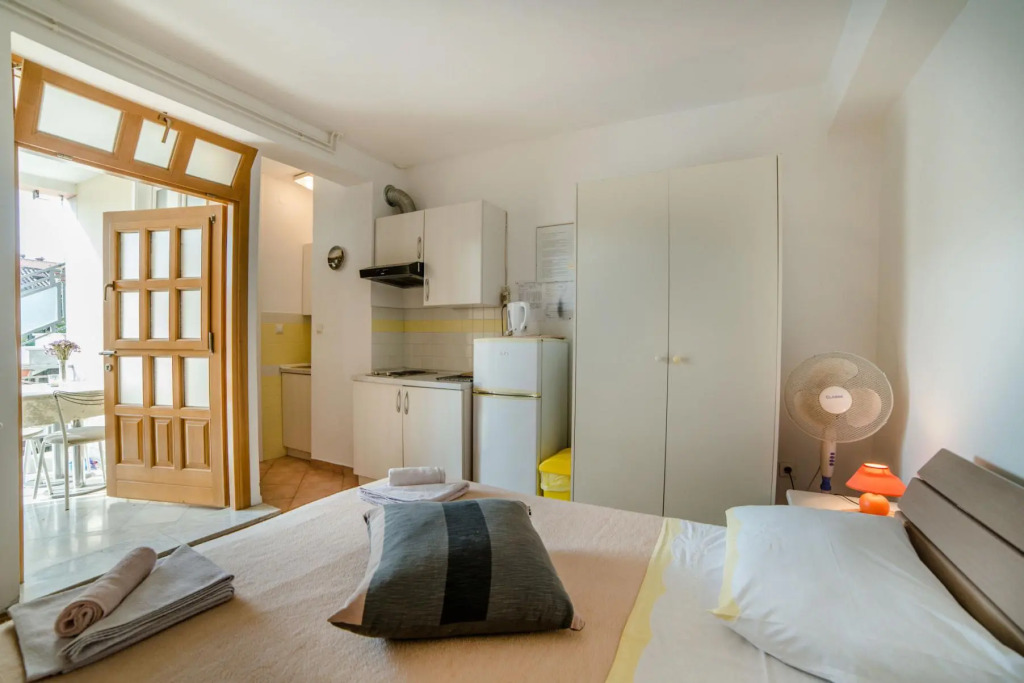 Apartment 804