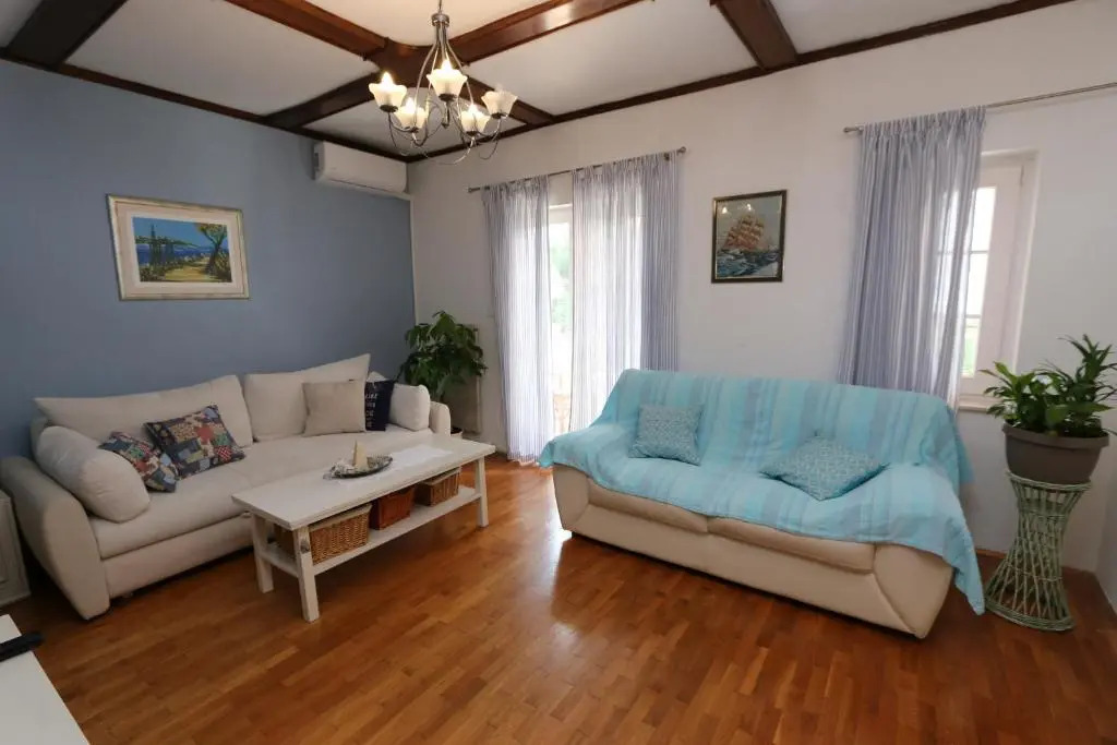 Apartment Pijer