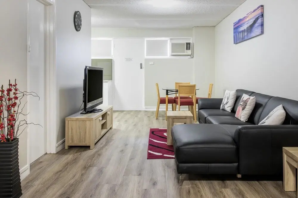 Studio 412 - ocean and sunset views on a budget