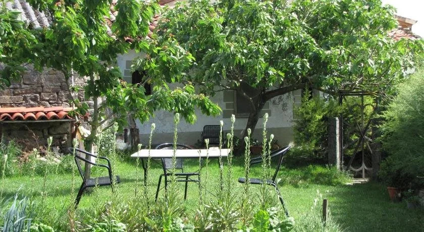 Hostal Rural Huartearena