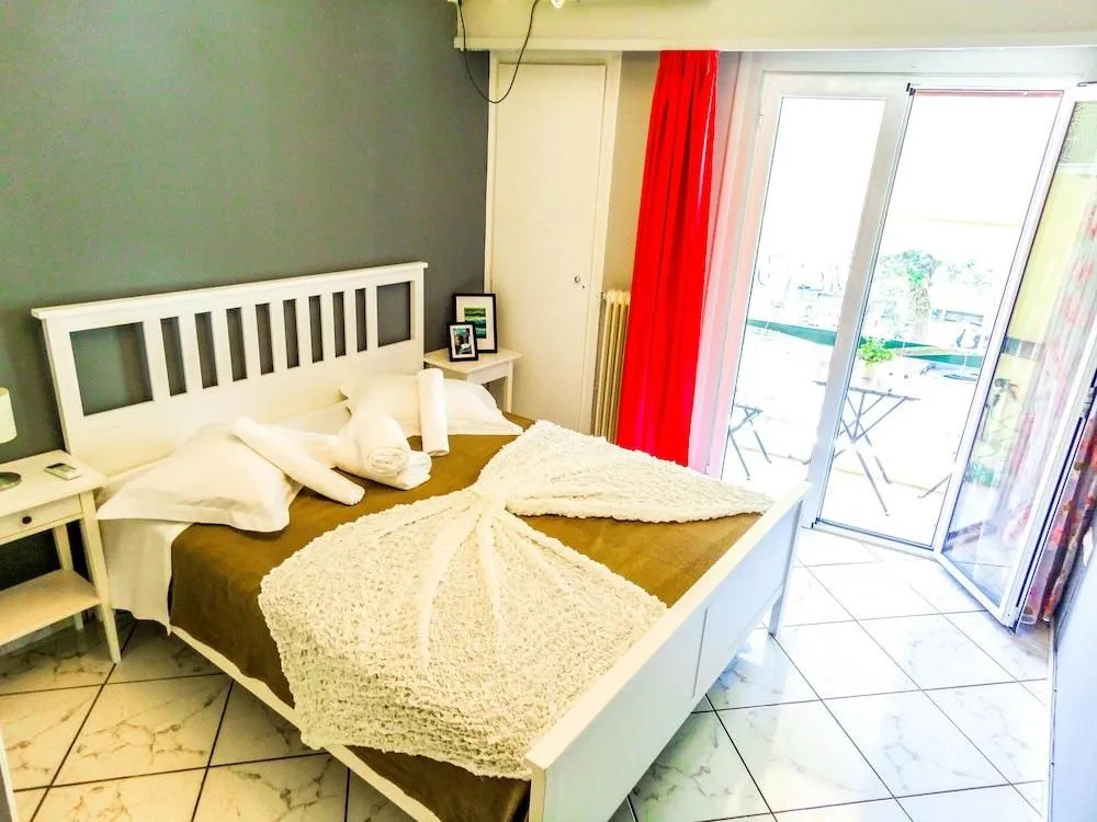Cozy 2-Bedroom Apartment near Acropolis
