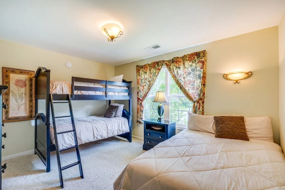 Taylorsville Cottage w/ Hot Tub & Lake Access