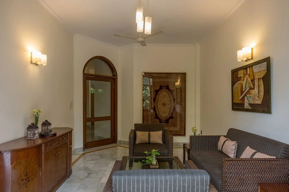 Woodpecker - 2 Bedroom Service Apartment