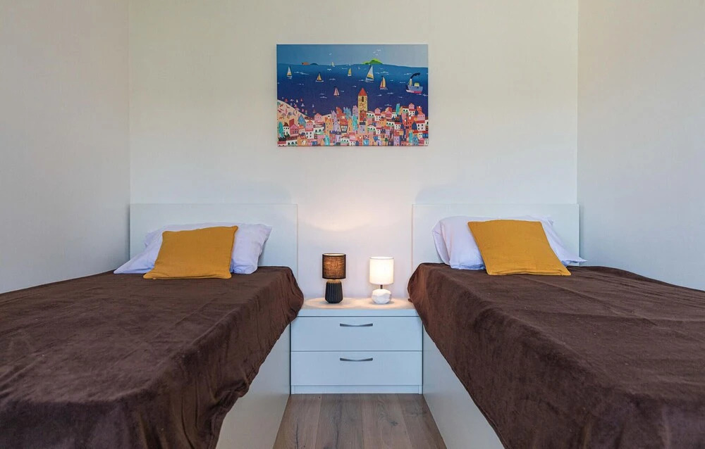 Amazing Apartment in Kastel Stari With 2 Bedrooms and Wifi