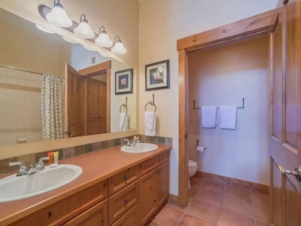 2 Bedroom Colorado Vacation Rental situated in River Run Village Steps from the Summit Express Gondola