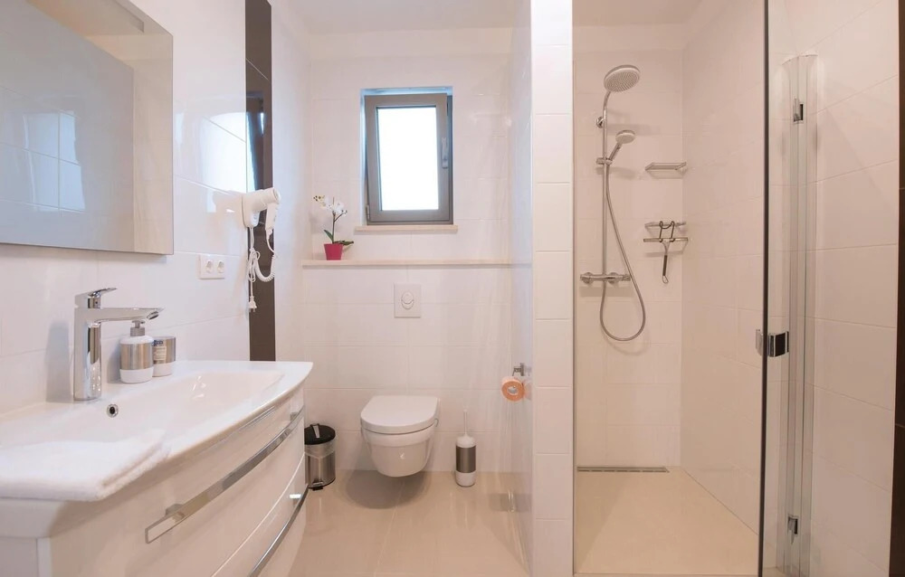Beautiful Home in Razanj With Wifi and 3 Bedrooms