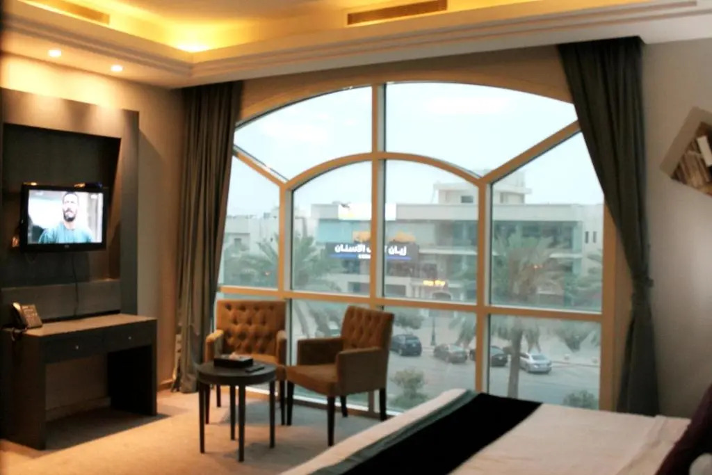 Business Inn Tahlia Hotel