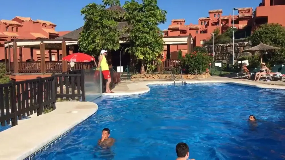 Beautiful 2-bed/ Bathrooms Estepona Apartment