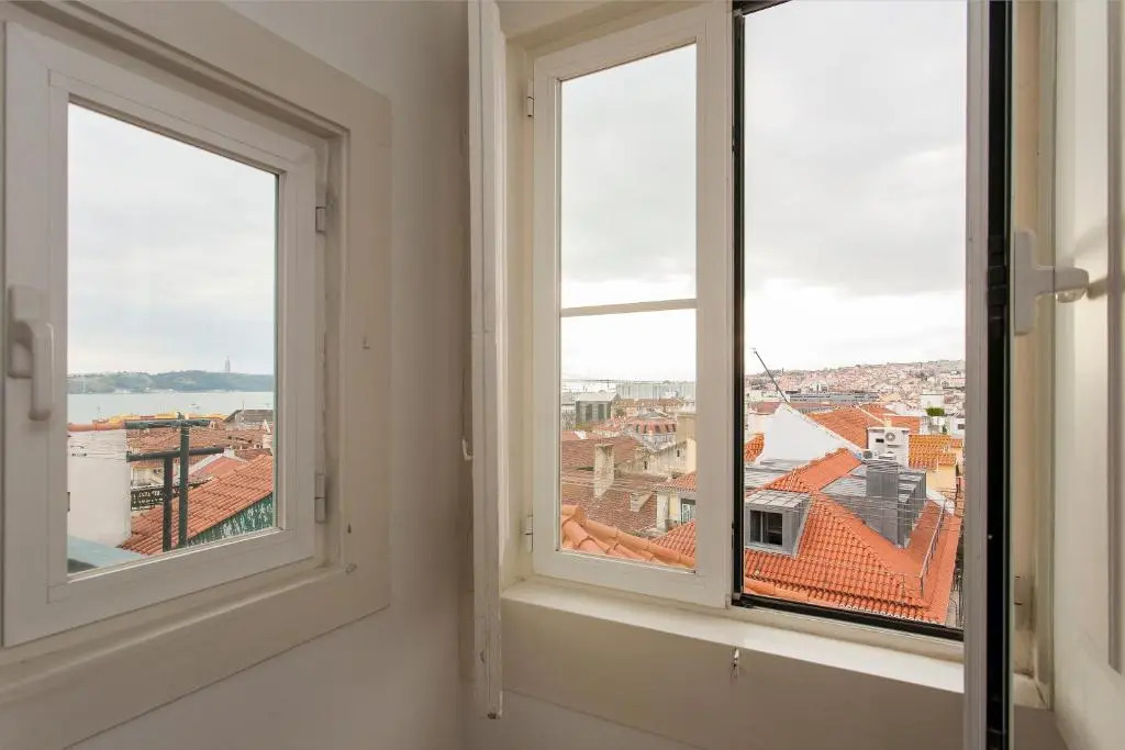 bairro alto-chiado 2 bdr beautifull view