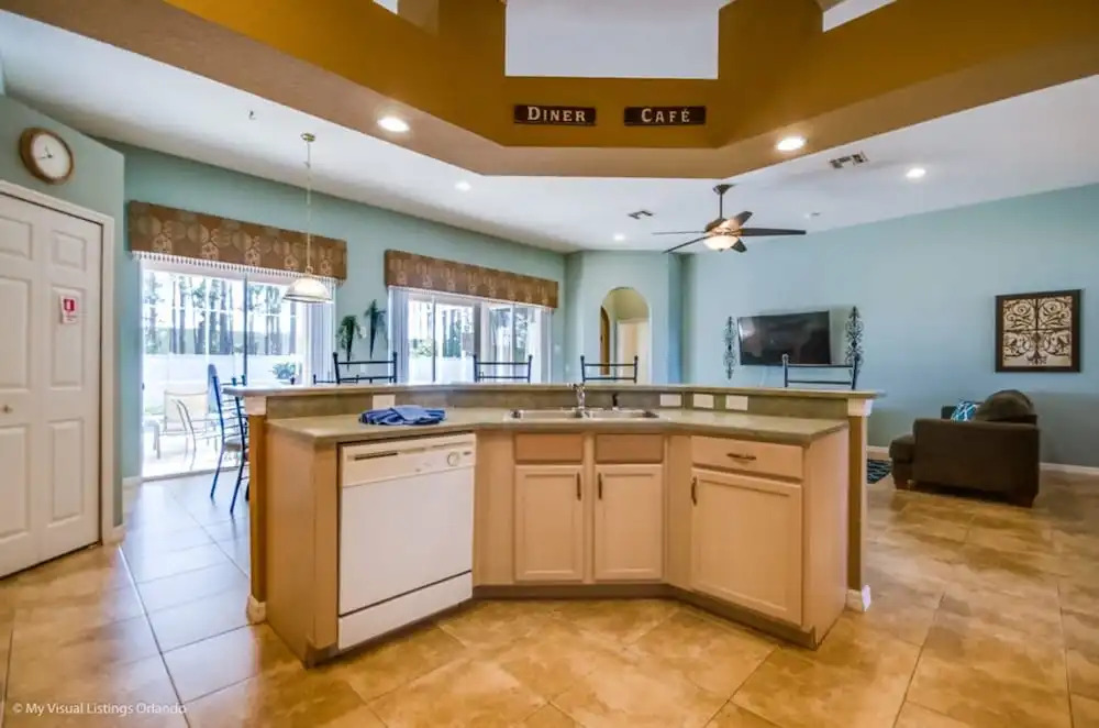 Highlands Reserve Golf & Country Club - 222 Nottingham Way