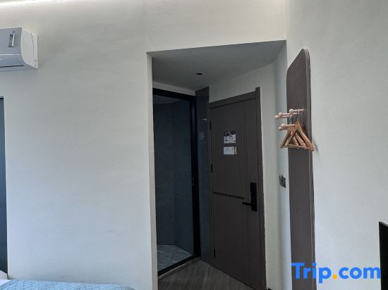 Lane to homestay