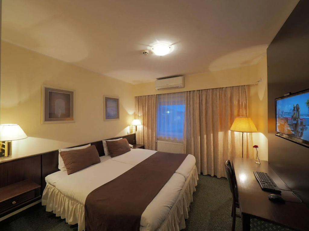 Hotel Oasis