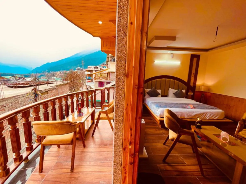 Le Green Resort, Mall Road Manali