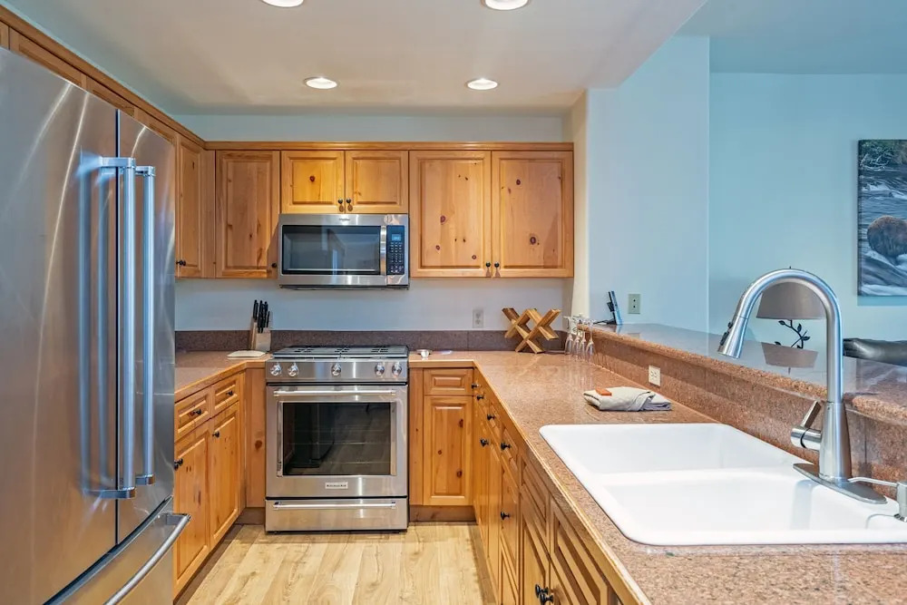 Bear Creek Lodge 303 3 Bedroom Condo by Alpine Lodging Telluride