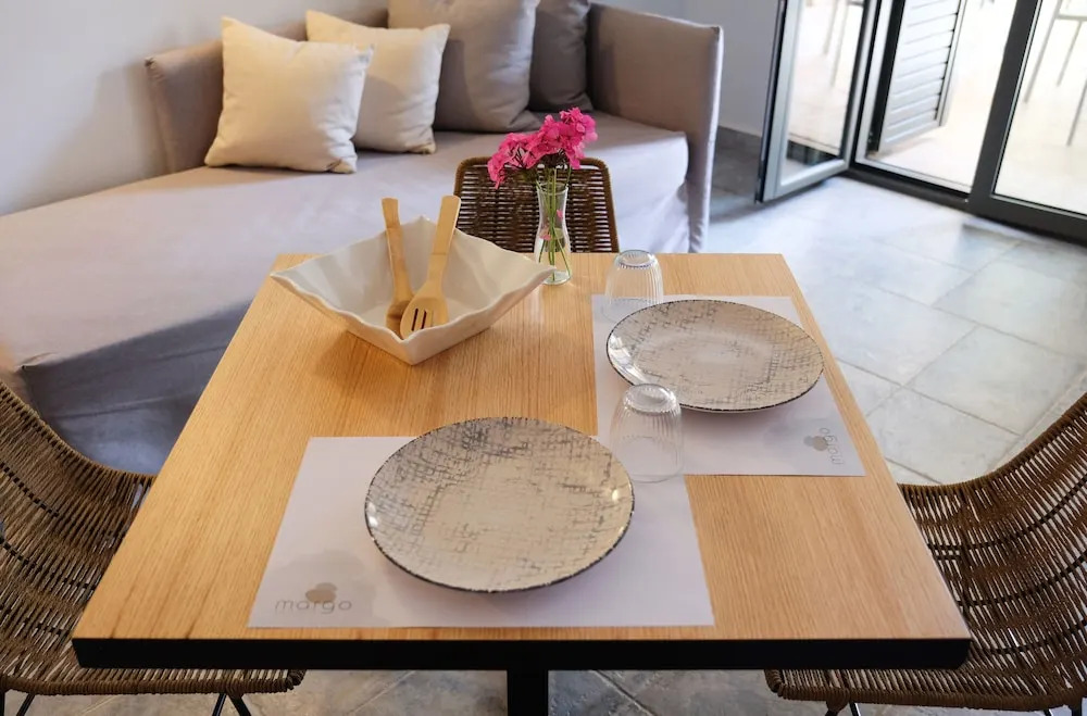 Margo Beach Hotel