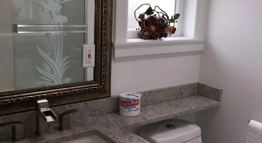 White House Bed and Breakfast