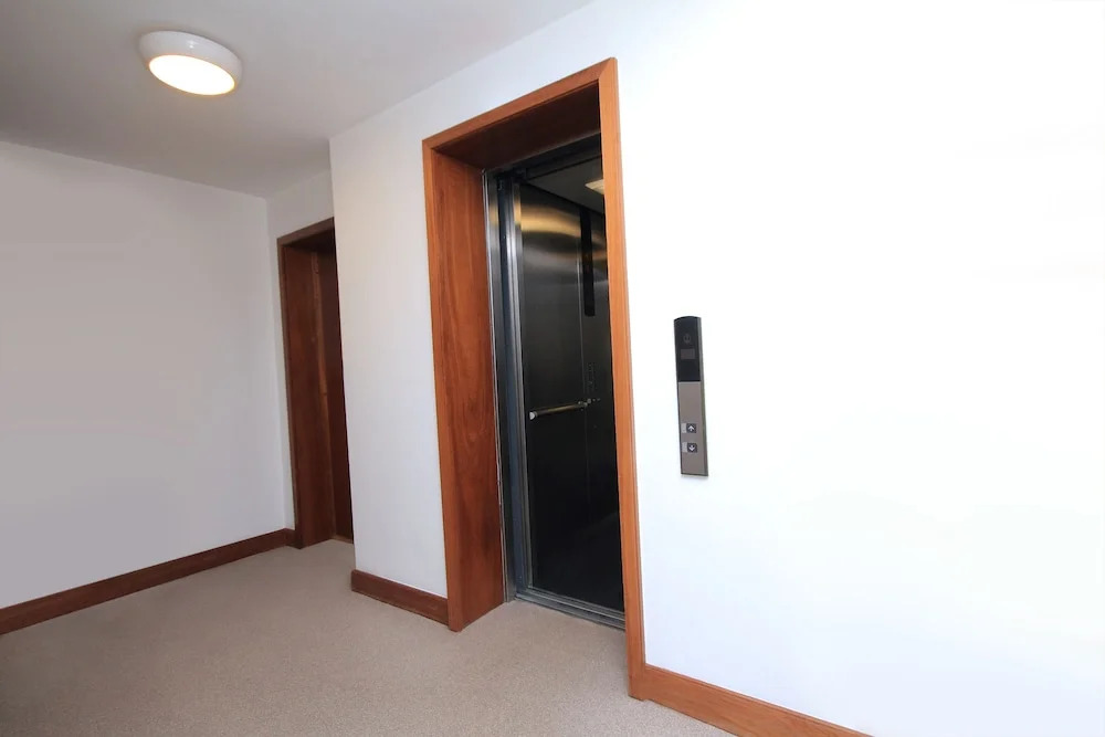 Grand Canal Quay View Apartment