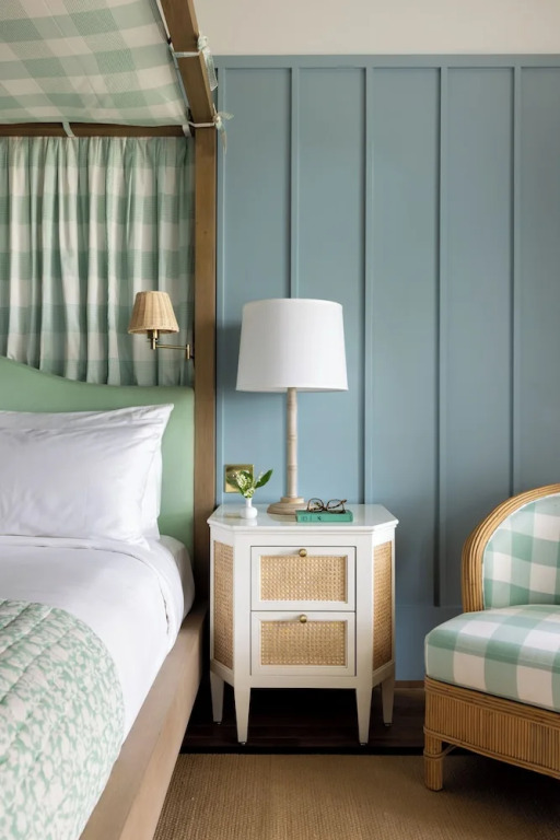 The Dunlin, Auberge Collection