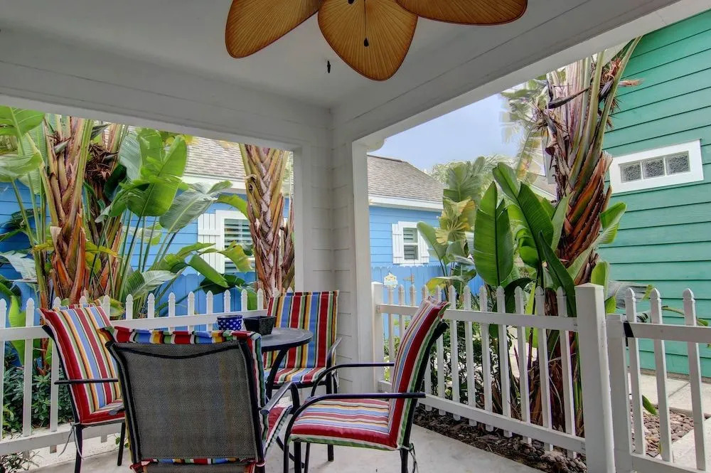 The Surf Shack Pb105 3 Bedrooms 2 Bathrooms Condo