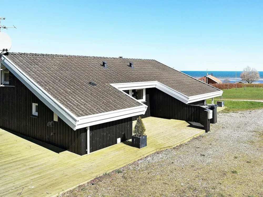 Spacious Holiday Home in Hadsund by the Sea