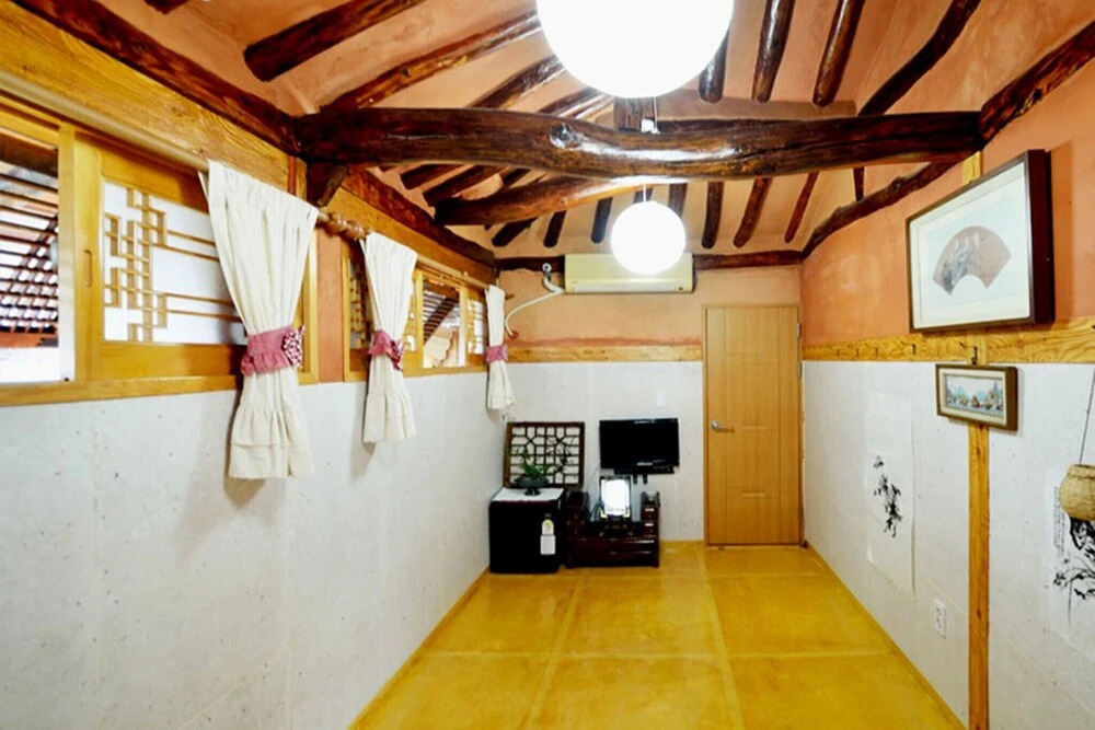 Jeonju Good Day Hanok Stay