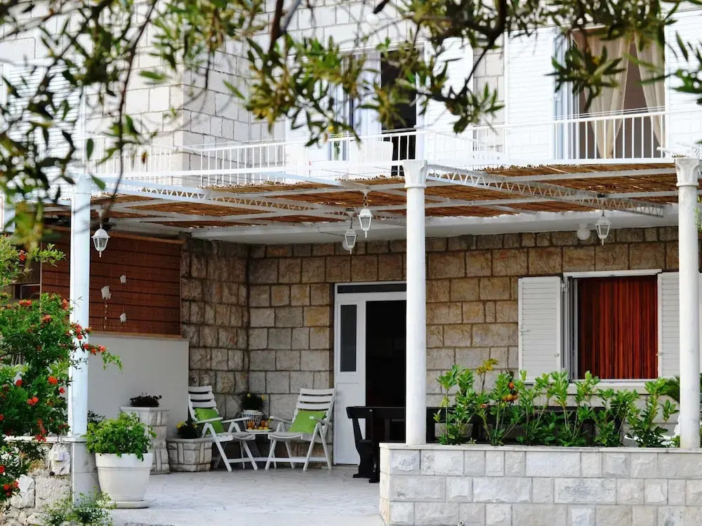 Apartments Lina - Three Bedroom Apartment With Two Balconies and Sea View