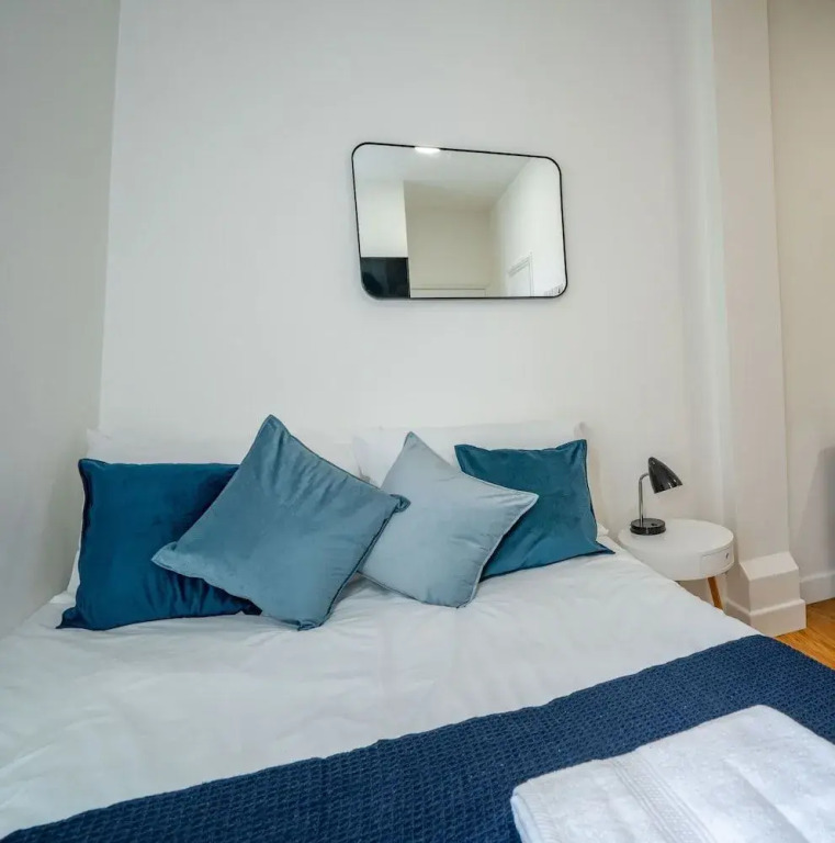 Flat 12